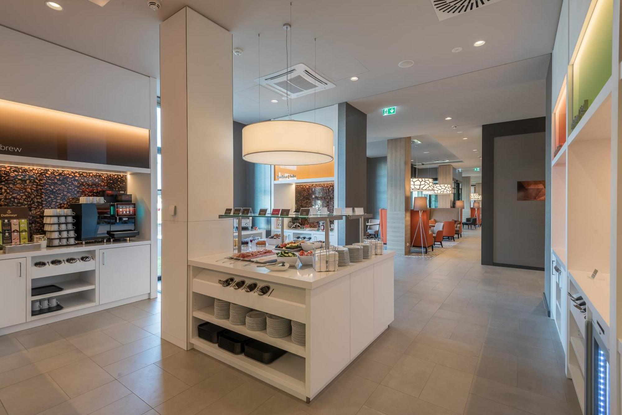 Hampton By Hilton Freiburg Hotel Kültér fotó